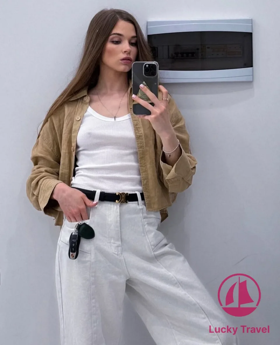 Галерея: проститутка Яна, фото 4, 20 лет, Москва, Москворечье-Сабурово, стройная, шатенка, 170 см