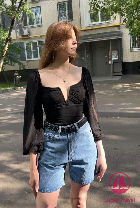 Галерея: проститутка Виолетта, фото 7, 21 год, Москва, Котловка, шатенка, 160 см