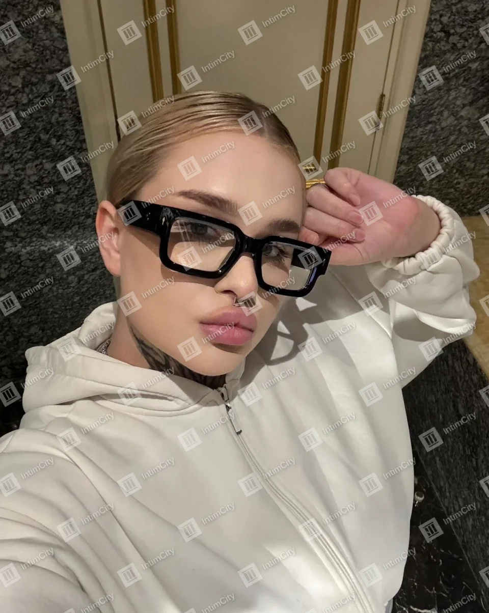 Галерея: проститутка Миранда, фото 30, 18 лет, Москва, Южное Тушино, блондинка, 168 см