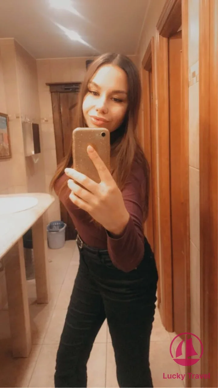 Снимок 6: проститутка Александра: 20 лет, Москва, Южнопортовый, блондинка, 188 см