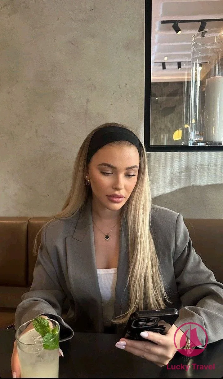 Галерея: проститутка Оксана, фото 39, 26 лет, Москва, Замоскворечье, блондинка, 178 см