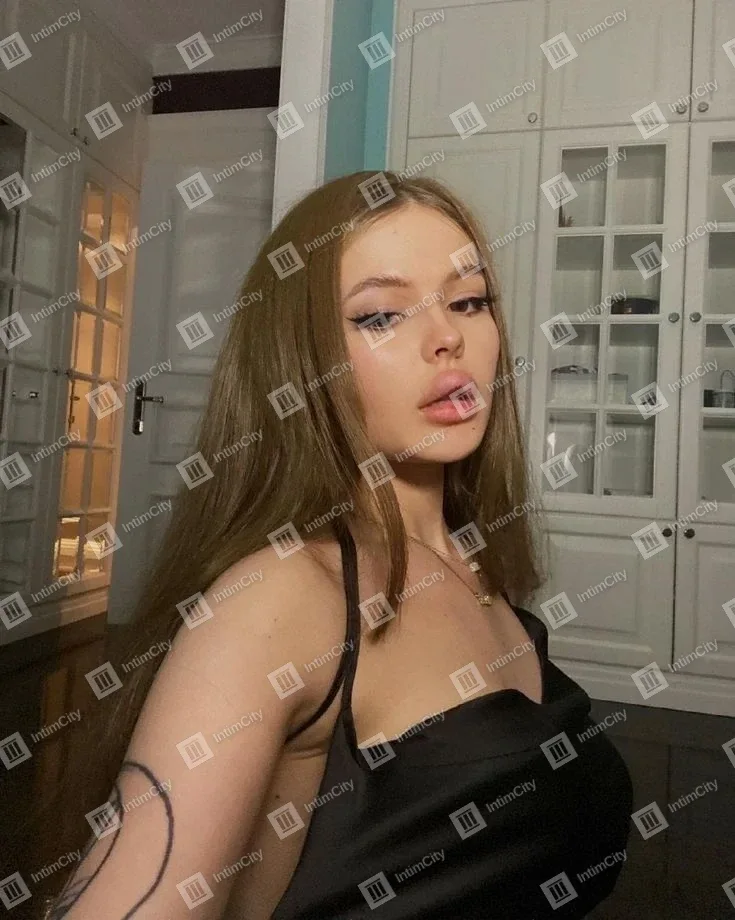Проститутка Белла на фото анкеты: 19 лет, Москва, Мещанский, шатенка, 166 см, снимок 5