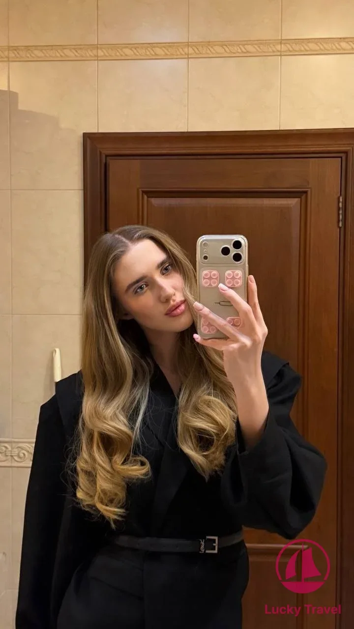 Галерея: проститутка Аурора, фото 2, 20 лет, Москва, Москворечье-Сабурово, шатенка, 178 см