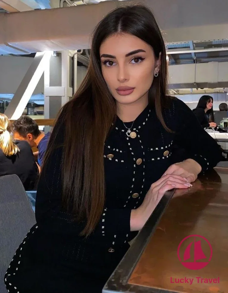 Проститутка Энжи на фото анкеты: 25 лет, Москва, Савёлки, шатенка, 167 см, снимок 15