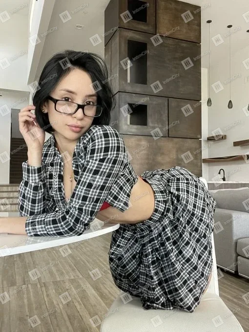 Снимок 3: проститутка Габриэлла: 25 лет, Москва, Нагатинский Затон, среднее телосложение, черные волосы, 175 см