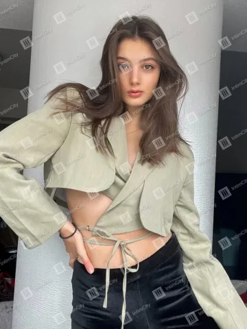 Галерея: проститутка Василиса, фото 3, 25 лет, Москва, Арбат, стройная, шатенка, 168 см
