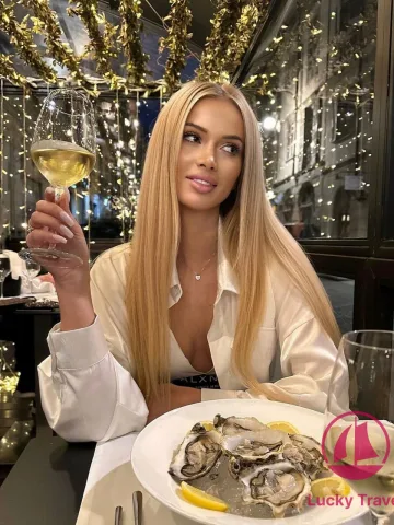 Галерея: проститутка Теона, фото 3, 26 лет, Москва, Кунцево, стройная, блондинка, 168 см