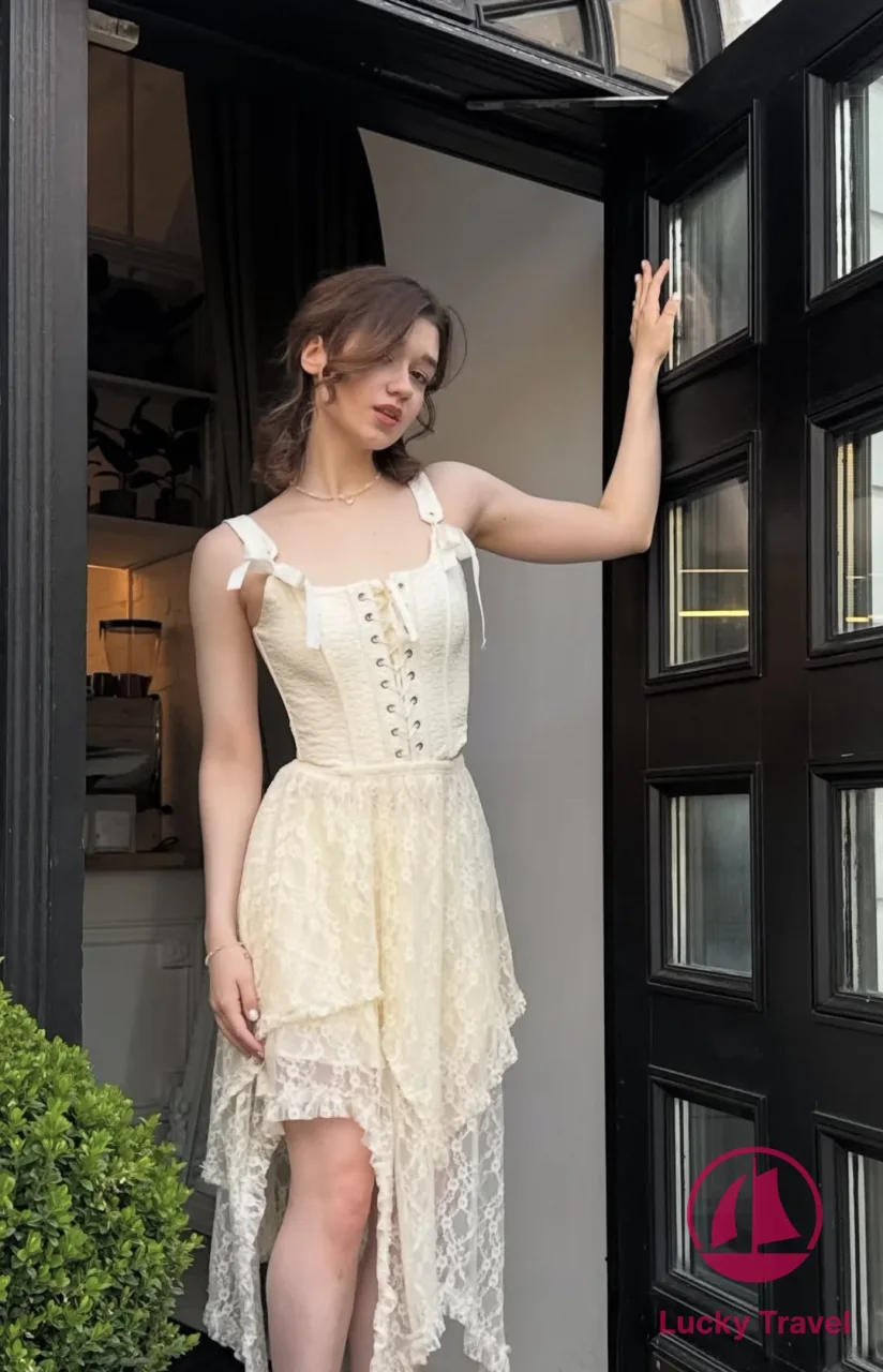 Проститутка Сабрина на фото анкеты: 22 года, Москва, Кунцево, стройная, шатенка, 170 см, снимок 1