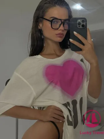 Галерея: проститутка Полина, фото 4, 25 лет, Москва, Лефортово, стройная, шатенка, 170 см