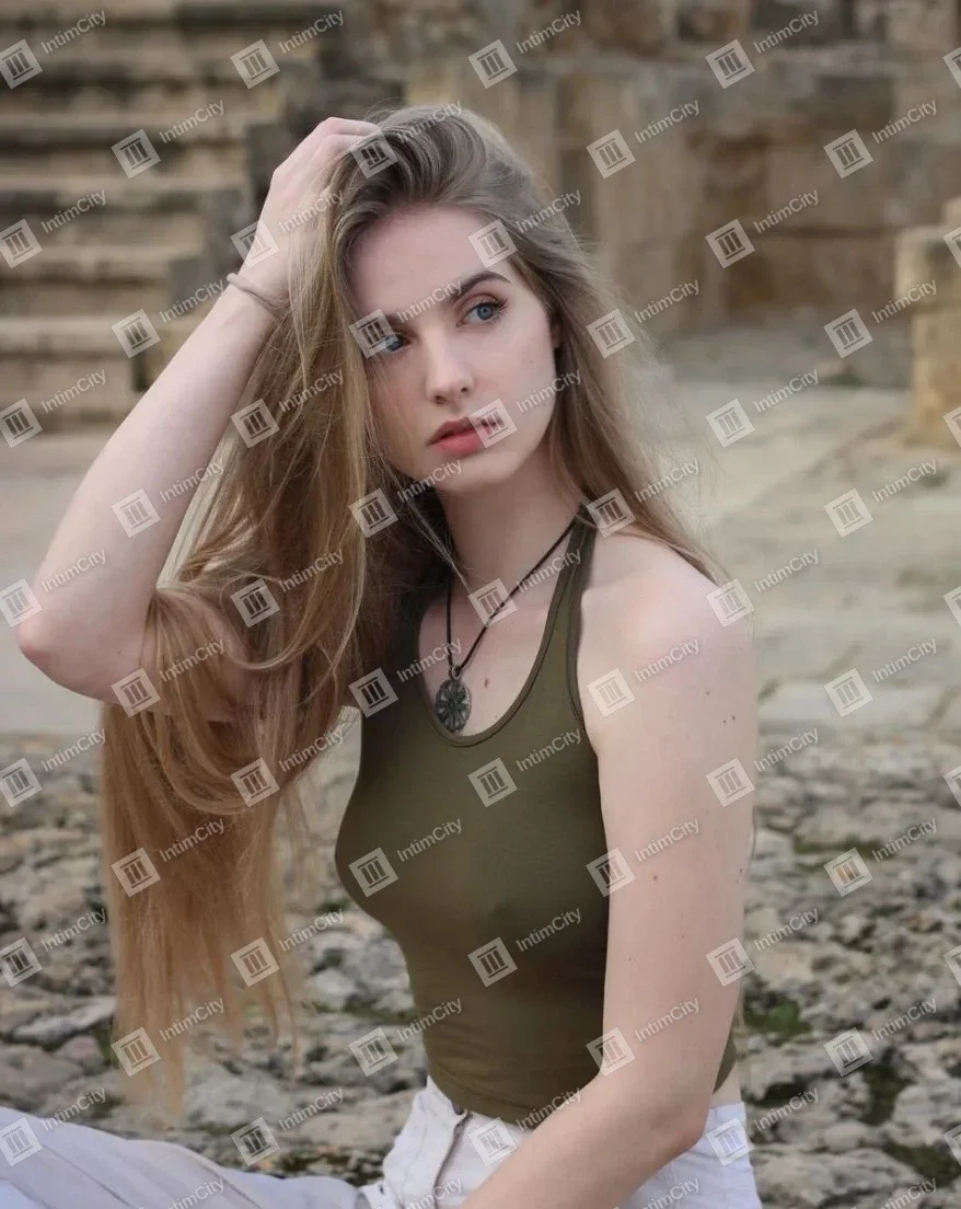 Проститутка Риана на фото анкеты: 21 год, Москва, Таганский, стройная, шатенка, 170 см, снимок 3