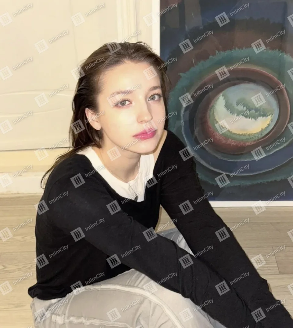 Галерея: проститутка Дарина, фото 3, 27 лет, Москва, Лианозово, стройная, черные волосы, 170 см