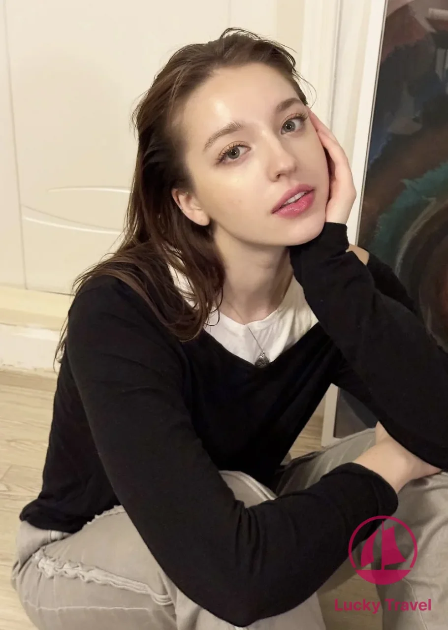 Проститутка Дарина на фото анкеты: 27 лет, Москва, Лианозово, стройная, черные волосы, 170 см, снимок 4