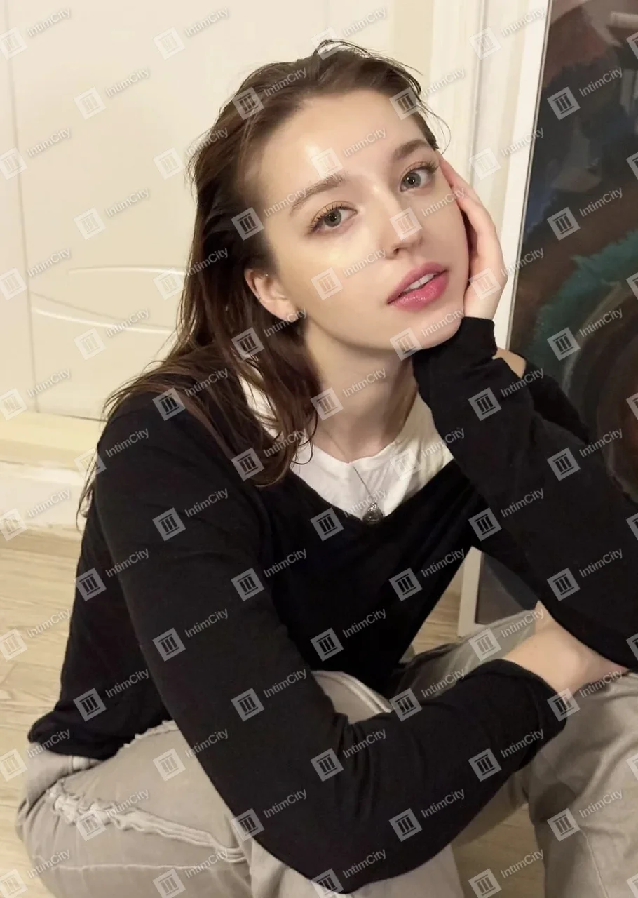 Проститутка Дарина на фото анкеты: 27 лет, Москва, Лианозово, стройная, черные волосы, 170 см, снимок 4