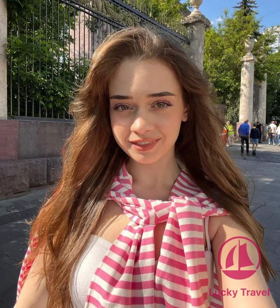 Фото анкеты: проститутка Лада: 20 лет, Москва, Щукино, стройная, шатенка, 168 см, снимок 1