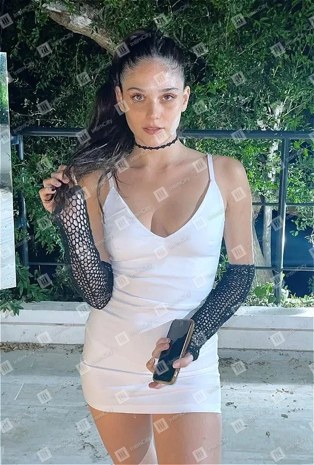 Снимок 4: проститутка Риана: 20 лет, Москва, Митино, стройная, шатенка, 168 см