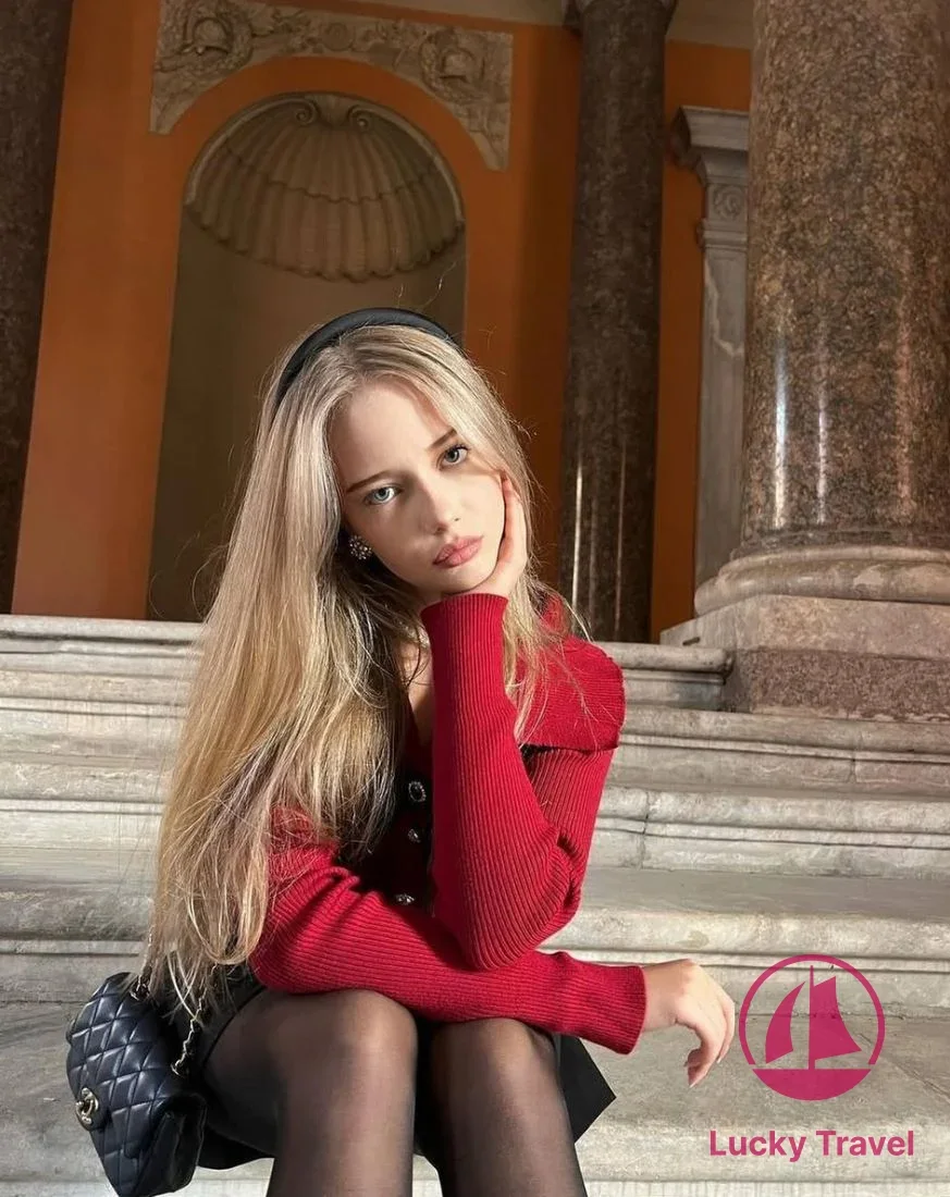 Галерея: проститутка Муза, фото 4, 20 лет, Москва, Строгино, стройная, блондинка, 168 см