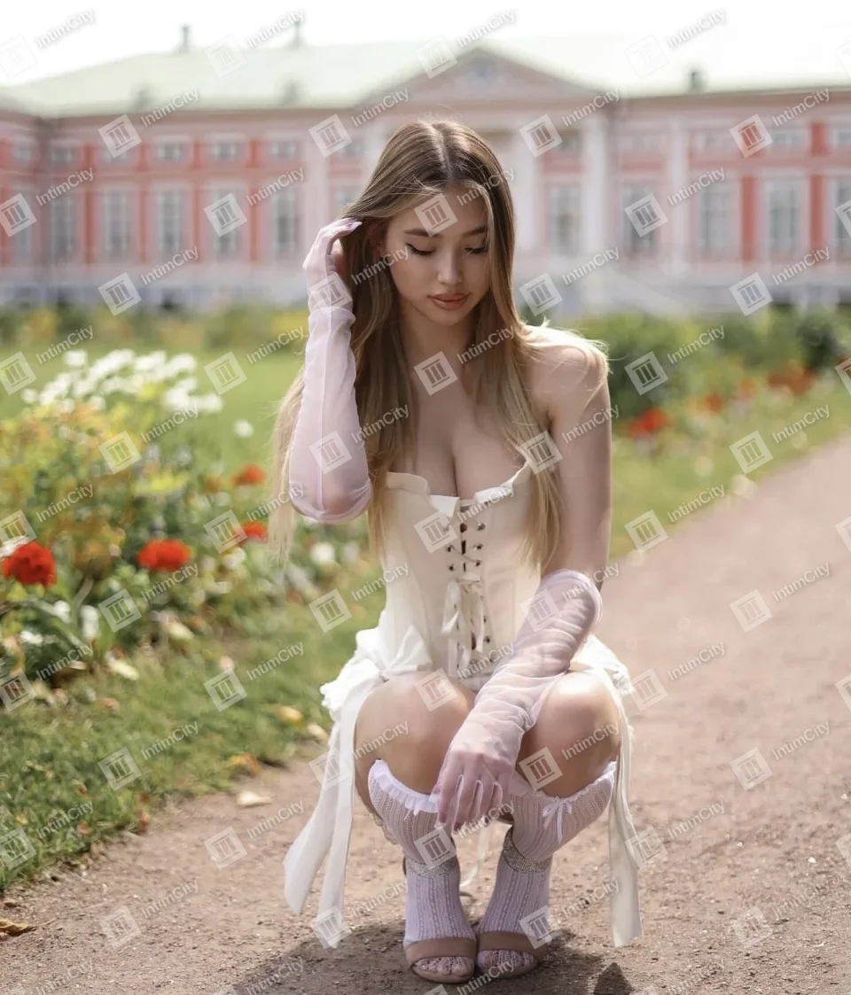 Галерея: проститутка Калерия, фото 4, 21 год, Москва, Пресненский, стройная, блондинка, 171 см
