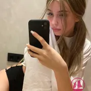 Проститутка Кирана на фото анкеты: 23 года, Москва, Хорошёвский, среднее телосложение, блондинка, 170 см, снимок 1